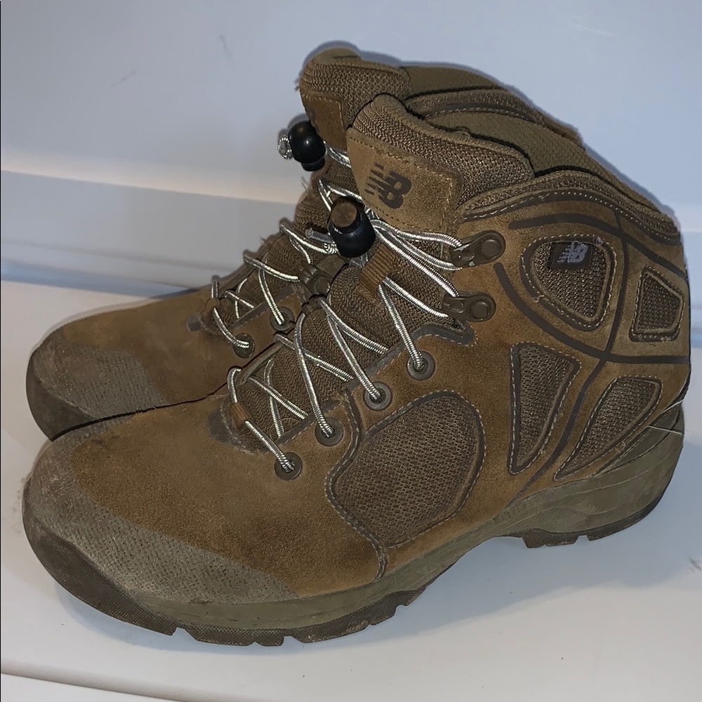 New Balance Brown Suede Hiking Boots Vintage Men’s Size 7.5